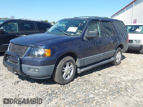 2003 Ford Expedition Special Service with VIN 1FMFU16L63LB91654, listed as a IAAI auction lot 41873090 with 296,213 mi miles. Bid and sale history available at carsss.com. Image 2.