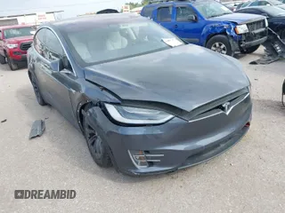 2018 Tesla Model X 75D with VIN 5YJXCDE21JF139712, listed as a IAAI auction lot 41905326 with 1 mi miles. Bid and sale history available at carsss.com. Image 1.