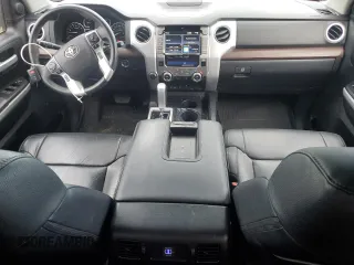 2021 Toyota Tundra Limited z VIN 5TFHY5F10MX013322, wystawiony jako Copart lot #46177705 z przebiegiem 22 103 mil mil oraz Szkoda całkowita • Salvage title. Historia ofert i sprzedaży dostępna na DreamBid. Obrazek 8.