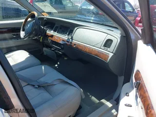 2005 Mercury Grand Marquis LS Premium with VIN 2MEFM75WX5X663507, listed as a IAAI auction lot 42046613 with 85,358 mi miles. Bid and sale history available at carsss.com. Image 5.