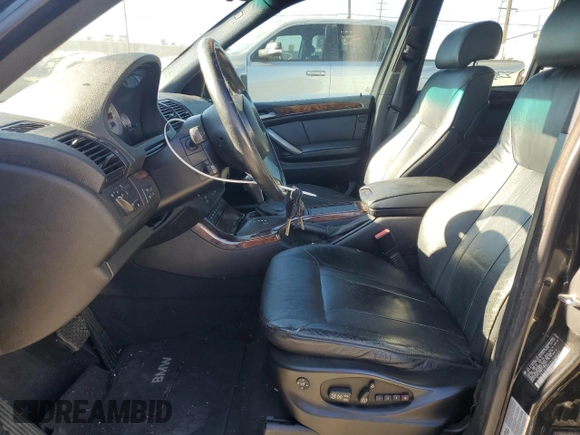 2005 BMW X5 4.8is with VIN 5UXFA93505LE83127, listed as a Copart auction lot 81653374 with 148,054 mi miles and Clean Title. Bid and sale history available at carsss.com. Image 7.