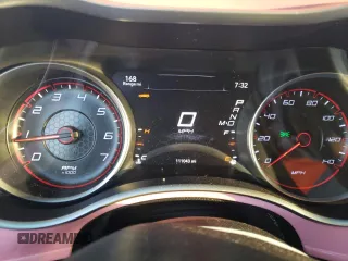 2015 Dodge Charger SXT z VIN 2C3CDXHG0FH866849, wystawiony jako Copart lot #52026055 z przebiegiem 111 043 mil mil oraz Szkoda całkowita • Salvage title. Historia ofert i sprzedaży dostępna na DreamBid. Obrazek 9.