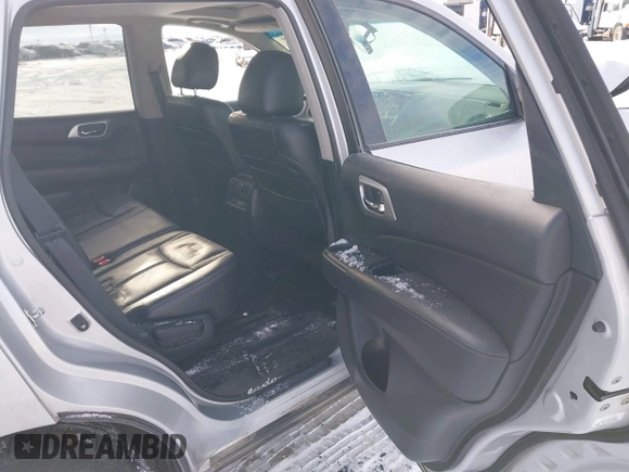 2013 Nissan Pathfinder SV with VIN 5N1AR2MM5DC686281, listed as a IAAI auction lot 41353409 with 1 mi miles. Bid and sale history available at carsss.com. Image 8.