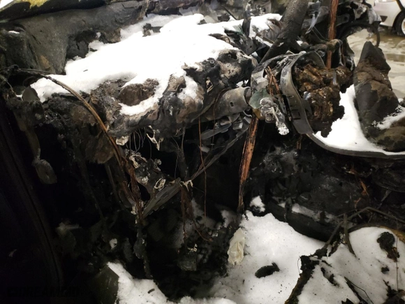 2019 GMC Sierra 1500 SLT with VIN 3GTU9DED9KG198098, listed as a Copart auction lot 45644995 with 0 mi miles and Salvage Title. Bid and sale history available at carsss.com. Image 9.