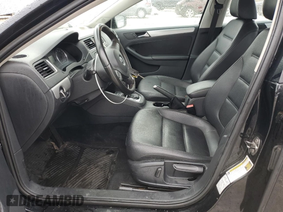 2013 Volkswagen Jetta SE with VIN 3VWDP7AJ4DM364564, listed as a Copart auction lot 44992455 with 81,203 mi miles and Salvage title. Bid and sale history available at DreamBid. Image 7.