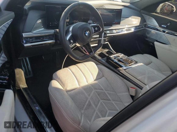2024 BMW 7 Series 760i xDrive with VIN WBA33EJ06RCP19505, listed as a Copart auction lot 79425294 with 14,579 mi miles and Salvage title. Bid and sale history available at DreamBid. Image 8.