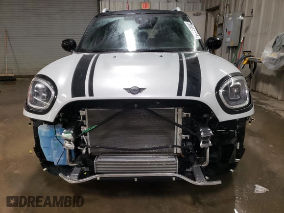 2023 MINI Countryman Cooper S with VIN WMZ83BR03P3P65446, listed as a Copart auction lot 81651134 with 30,728 mi miles and Salvage title. Bid and sale history available at DreamBid. Image 5.
