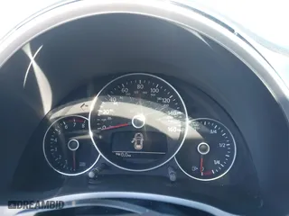 2012 Volkswagen Beetle 2.5L w/Sun/Sound/Nav PZEV with VIN 3VWHP7AT1CM652074, listed as a IAAI auction lot 41374829 with 1 mi miles. Bid and sale history available at carsss.com. Image 7.