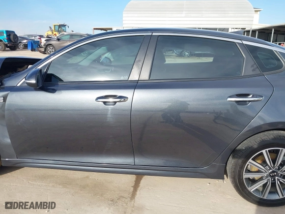 2019 Kia Optima LX with VIN 5XXGT4L3XKG376676, listed as a IAAI auction lot 41679981 with 57,211 mi miles. Bid and sale history available at carsss.com. Image 14.