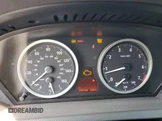 2005 BMW 6 Series 645Ci with VIN WBAEH73455B216215, listed as a Copart auction lot 52933134 with 335,794 mi miles and Salvage Title. Bid and sale history available at carsss.com. Image 9.