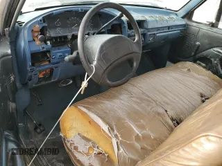 1995 Ford F-250 with VIN 1FTHF25H1SNB73298, listed as a Copart auction lot 84031634 with 0 mi miles and Salvage Title. Bid and sale history available at carsss.com. Image 8.