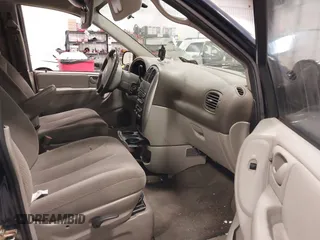 2006 Chrysler Town & Country LWB Touring with VIN 2A4GP54L16R860056, listed as a IAAI auction lot 41366007 with 140,388 mi miles. Bid and sale history available at carsss.com. Image 5.