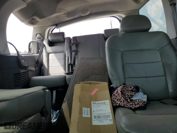 2003 Ford Expedition XLT Value with VIN 1FMPU16W83LB22950, listed as a Copart auction lot 56342615 with 195,566 mi miles and Salvage title. Bid and sale history available at DreamBid. Image 10.