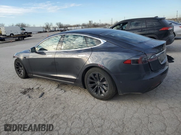 2019 Tesla Model S 75D z VIN 5YJSA1E26KF311684, wystawiony jako Copart lot #84538004 z przebiegiem 165 323 mil mil oraz Szkoda całkowita • Salvage title. Historia ofert i sprzedaży dostępna na DreamBid. Obrazek 2.