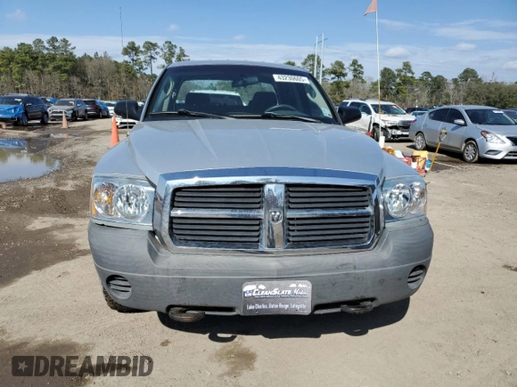 2007 Dodge Dakota ST z VIN 1D7HW28P17S184237, wystawiony jako Copart lot #43230605 z przebiegiem 151 993 mil mil oraz Czysty tytuł • Clean title. Historia ofert i sprzedaży dostępna na DreamBid. Obrazek 5.