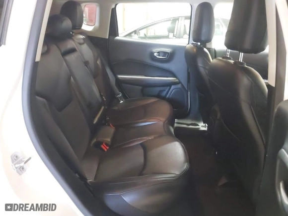 2020 Jeep Compass Latitude with VIN 3C4NJDBB0LT175428, listed as a IAAI auction lot 41620773 with 95,382 mi miles. Bid and sale history available at carsss.com. Image 8.