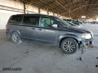 2018 Dodge Grand Caravan SXT with VIN 2C4RDGCG0JR327079, listed as a Copart auction lot 45591785 with 151,385 mi miles and Salvage Title. Bid and sale history available at carsss.com. Image 4.
