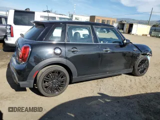 2023 MINI Hardtop 4 Door Cooper S with VIN WMW53DK06P2S83548, listed as a Copart auction lot 45999985 with 31,697 mi miles and Salvage title. Bid and sale history available at DreamBid. Image 3.