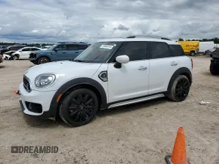 2020 MINI Countryman Cooper S with VIN WMZYW7C03L3M01924, listed as a Copart auction lot 70304324 with 47,776 mi miles and Salvage Title. Bid and sale history available at carsss.com. Image 1.