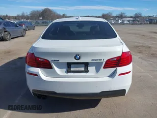 2015 BMW 5 Series 528i xDrive with VIN WBA5A7C50FD627458, listed as a IAAI auction lot 41641143 with 130,157 mi miles and . Bid and sale history available at carsss.com. Image 16.
