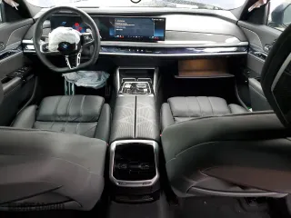 2023 BMW 7 Series 760i xDrive with VIN WBA33EJ04PCN52350, listed as a Copart auction lot 44487295 with 10,878 mi miles and Salvage Title. Bid and sale history available at carsss.com. Image 8.