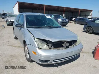 2005 Ford Focus with VIN 3FAHP31N85R137517, listed as a IAAI auction lot 41854172 with 142,716 mi miles and . Bid and sale history available at DreamBid. Image 1.