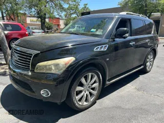 2014 Infiniti QX80 z VIN JN8AZ2NE6E9062908, wystawiony jako Copart lot #61263115 z przebiegiem 155 836 mil mil oraz Czysty tytuł • Clean title. Historia ofert i sprzedaży dostępna na DreamBid. Obrazek 2.