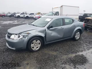 2009 Dodge Avenger SE with VIN 1B3LC46B39N562125, listed as a IAAI auction lot 41233245 with 72,835 mi miles. Bid and sale history available at carsss.com. Image 17.
