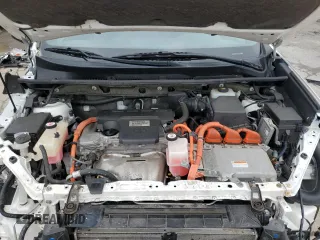 2018 Toyota RAV4 Hybrid SE with VIN JTMJJREV1JD172042, listed as a Copart auction lot 61418305 with 143,902 mi miles and Salvage title. Bid and sale history available at DreamBid. Image 12.