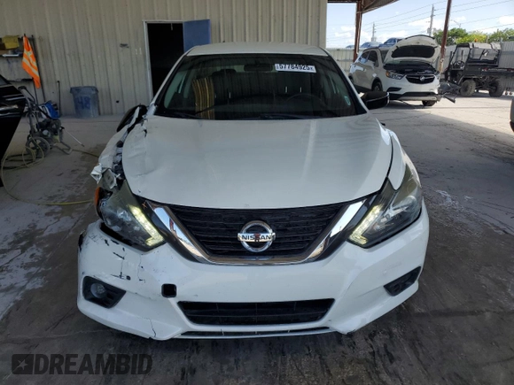 2017 Nissan Altima SV with VIN 1N4AL3AP5HC291829, listed as a Copart auction lot 57784925 with 38,972 mi miles and Salvage title. Bid and sale history available at DreamBid. Image 5.
