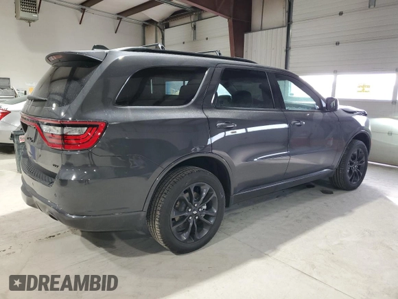 2025 Dodge Durango GT Plus with VIN 1C4RDJDG5SC506983, listed as a Copart auction lot 82427384 with 1,404 mi miles and Salvage title. Bid and sale history available at DreamBid. Image 3.