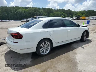 2017 Volkswagen Passat SE with VIN 1VWGT7A31HC019042, listed as a Copart auction lot 61078305 with 149,335 mi miles and Salvage title. Bid and sale history available at DreamBid. Image 3.