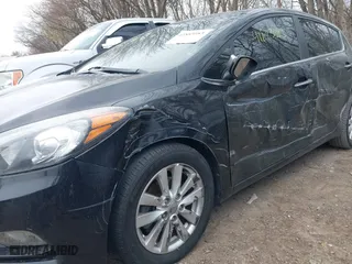 2014 Kia Forte 5-Door EX with VIN KNAFX5A85E5170191, listed as a IAAI auction lot 41883083 with 155,889 mi miles. Bid and sale history available at carsss.com. Image 6.