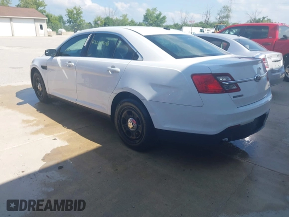 2013 Ford Police Interceptor z VIN 1FAHP2M8XDG127013, wystawiony jako IAAI lot #42692806 z przebiegiem 265 436 mil mil oraz . Historia ofert i sprzedaży dostępna na DreamBid. Obrazek 3.