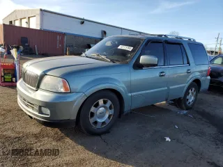 2006 Lincoln Navigator Luxury with VIN 5LMFU28596LJ11608, listed as a Copart auction lot 43173785 with 133,421 mi miles and Salvage Title. Bid and sale history available at carsss.com. Image 1.