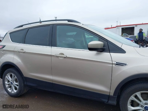 2017 Ford Escape SE with VIN 1FMCU0G99HUE68587, listed as a IAAI auction lot 41924307 with 89,609 mi miles. Bid and sale history available at carsss.com. Image 13.