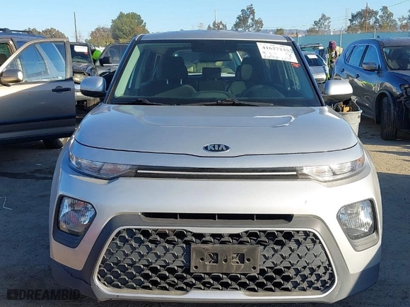2021 Kia Soul LX with VIN KNDJ23AU8M7780425, listed as a IAAI auction lot 41627237 with 90,798 mi miles. Bid and sale history available at carsss.com. Image 12.