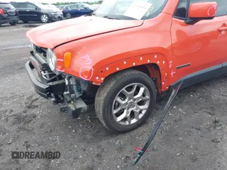 2017 Jeep Renegade Latitude z VIN ZACCJABB8HPG49324, wystawiony jako IAAI lot #42005994 z przebiegiem 96 803 mil mil oraz . Historia ofert i sprzedaży dostępna na DreamBid. Obrazek 21.
