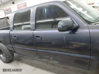 2007 Chevrolet Silverado 1500 Classic LS with VIN 2GCEK13V371177217, listed as a IAAI auction lot 41840244 with 148,211 mi miles. Bid and sale history available at carsss.com. Image 13.