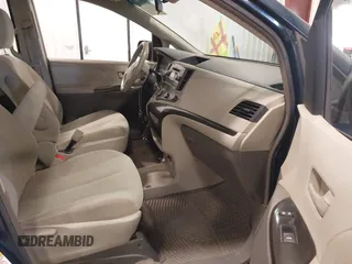 2011 Toyota Sienna with VIN 5TDZK3DC8BS125884, listed as a IAAI auction lot 41998890 with 249,193 mi miles. Bid and sale history available at carsss.com. Image 5.