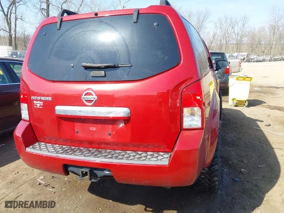 2011 Nissan Pathfinder Silver with VIN 5N1AR1NB9BC621681, listed as a IAAI auction lot 41766237 with 150,135 mi miles. Bid and sale history available at carsss.com. Image 16.