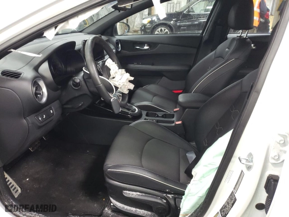 2024 Kia Forte GT-Line with VIN 3KPF54AD3RE806150, listed as a Copart auction lot 88226645 with 6,630 mi miles and Salvage Title. Bid and sale history available at carsss.com. Image 7.