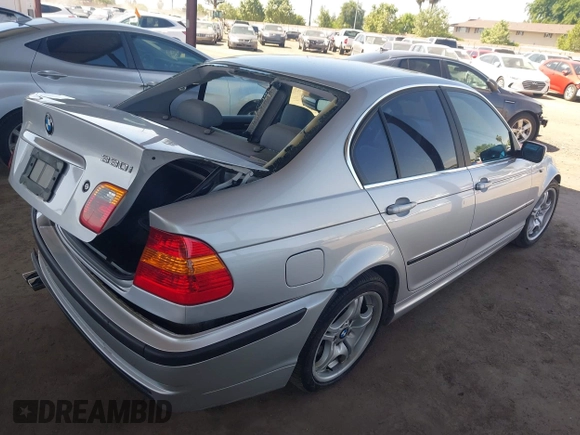 2002 BMW 3 Series 330i z VIN WBAEV53402KM21739, wystawiony jako IAAI lot #42170772 z przebiegiem 185 571 mil mil oraz . Historia ofert i sprzedaży dostępna na DreamBid. Obrazek 4.