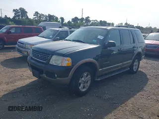 2004 Ford Explorer Eddie Bauer z VIN 1FMZU74K64UA58964, wystawiony jako IAAI lot #40364480 z przebiegiem Nie podano mil oraz . Historia ofert i sprzedaży dostępna na DreamBid. Obrazek 2.