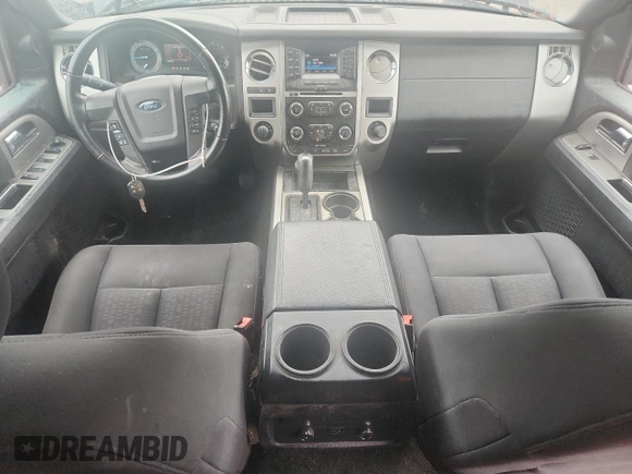 2016 Ford Expedition XLT with VIN 1FMJU1JT3GEF38966, listed as a Copart auction lot 61335445 with 119,002 mi miles and Clean title. Bid and sale history available at DreamBid. Image 8.