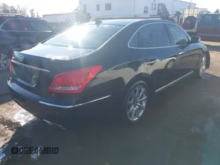 2011 Hyundai Equus Signature with VIN KMHGH4JF2BU033929, listed as a IAAI auction lot 41415879 with 149,149 mi miles and . Bid and sale history available at DreamBid. Image 4.