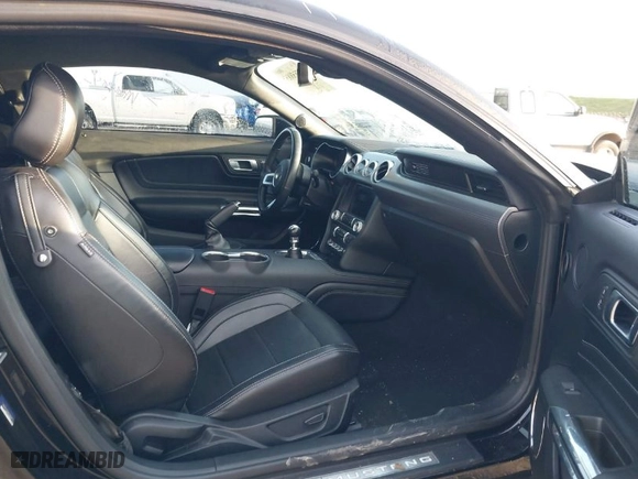 2020 Ford Mustang GT with VIN 1FA6P8CF9L5150660, listed as a IAAI auction lot 41755885 with 39,178 mi miles. Bid and sale history available at carsss.com. Image 5.