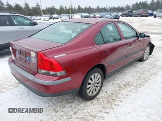 2004 Volvo S60 with VIN YV1RH59H442383340, listed as a IAAI auction lot 41454188 with 148,703 mi miles. Bid and sale history available at carsss.com. Image 4.