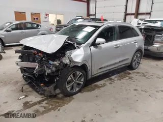 2021 Kia Niro EV EX Premium with VIN KNDCE3LG8M5103667, listed as a IAAI auction lot 41401491 with NaN miles. Bid and sale history available at carsss.com. Image 18.