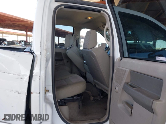 2006 Dodge 1500 SLT with VIN 1D7HU18N56S525572, listed as a IAAI auction lot 42106810 with 174,868 mi miles. Bid and sale history available at carsss.com. Image 8.